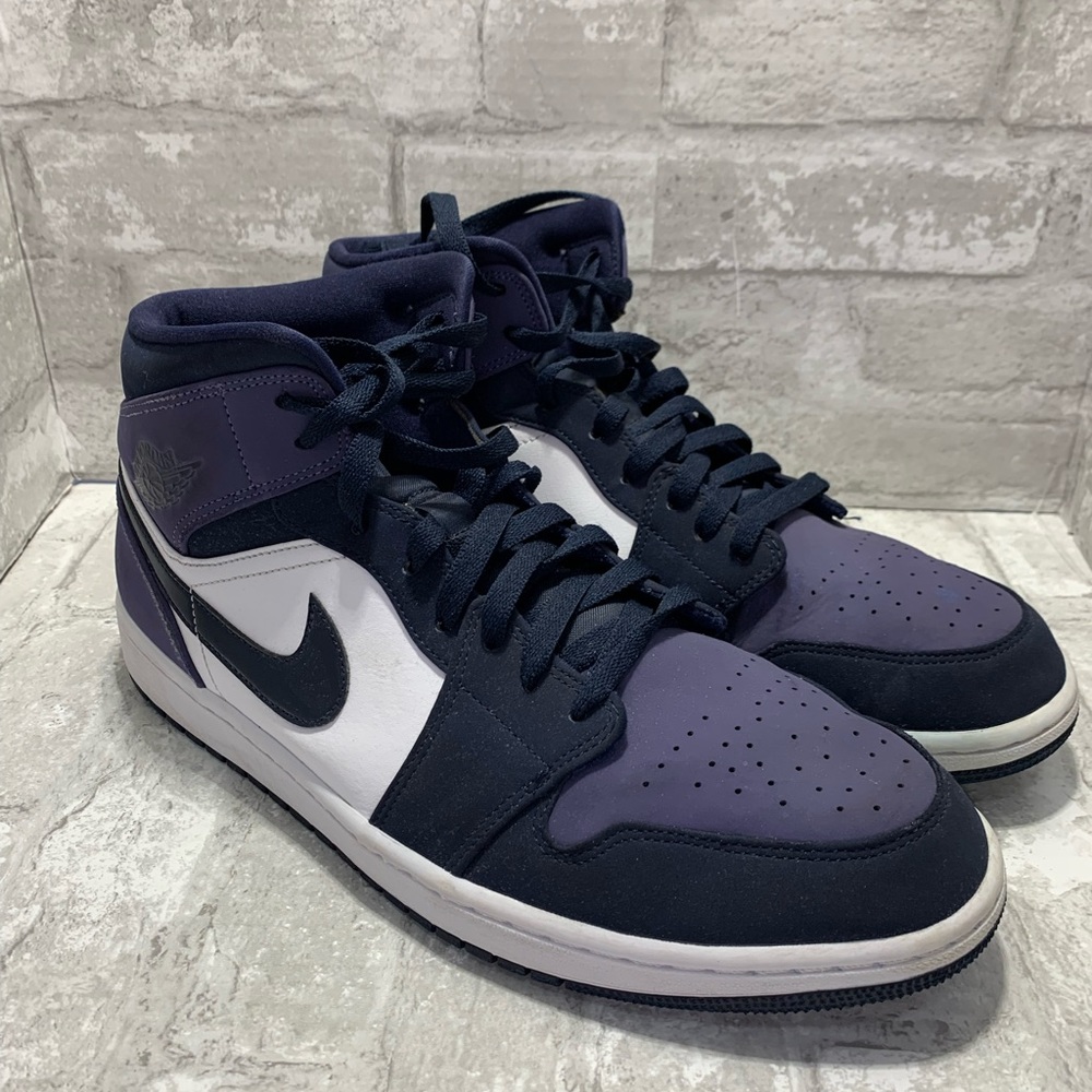 Air Jordan 1 Mid Obsidian Sanded Purple